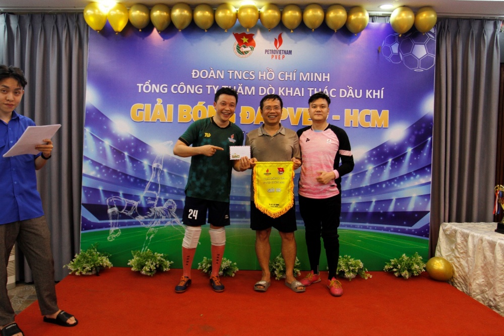 Đoàn Thanh niên PVEP tổ chức giải bóng đá giao hữu PVEP khu vực thành phố Hồ Chí Minh Đoàn Thanh niên PVEP tổ chức giải bóng đá giao hữu PVEP khu vực thành phố Hồ Chí Minh