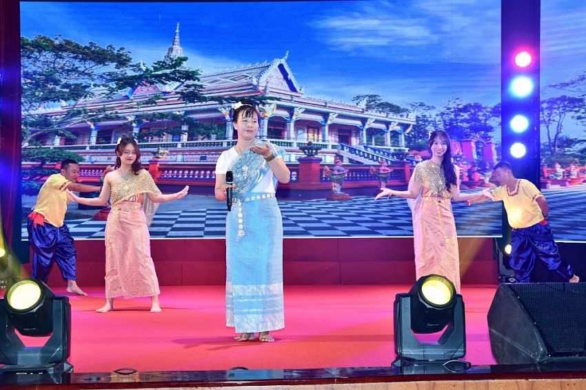 Công đoàn Vietsovpetro tổ chức chương trình “Vietsovpetro trong trái tim tôi” chào mừng Ngày Phụ nữ Việt Nam 20/10