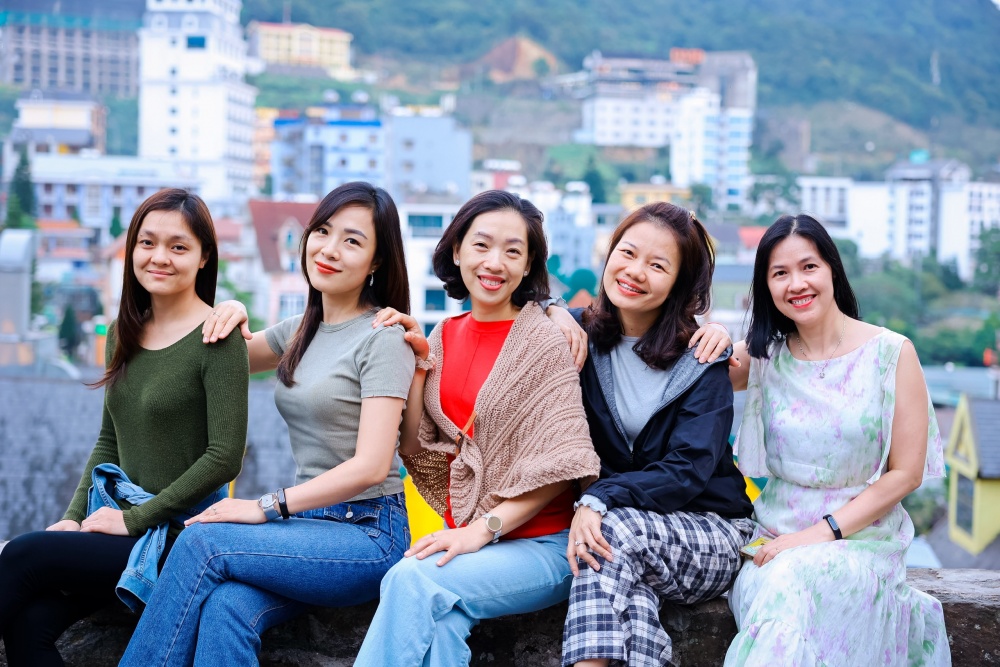 Petrovietnam tổ chức gặp mặt nữ cán bộ, nhân viên Cơ quan Tập đoàn nhân Ngày Phụ nữ Việt Nam 20/10 Petrovietnam tổ chức gặp mặt nữ cán bộ, nhân viên Cơ quan Tập đoàn nhân Ngày Phụ nữ Việt Nam 20/10