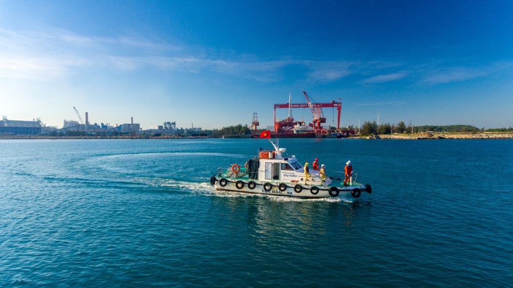 13-DVC-AB-0002-01: Nhân sự ban QLCB Xuất phát ra Phao SPM.