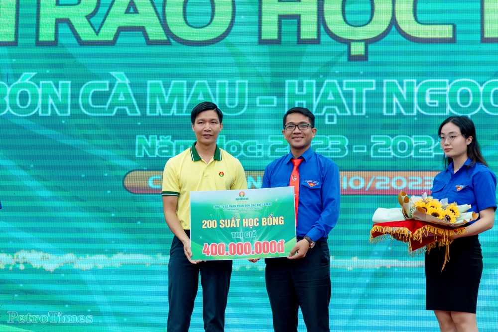 Phân bón Cà Mau: 12 năm hết lòng với giáo dục tỉnh Cà Mau