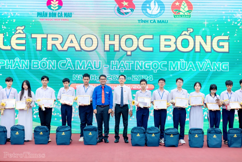 Phân bón Cà Mau: 12 năm hết lòng với giáo dục tỉnh Cà Mau