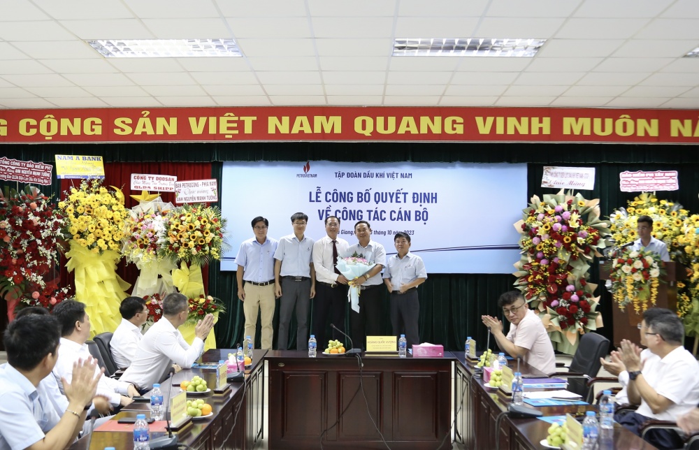 Petrovietnam công bố các quyết định bổ nhiệm lãnh đạo Ban QLDA Điện lực Dầu khí Sông Hậu 1 và Long Phú 1