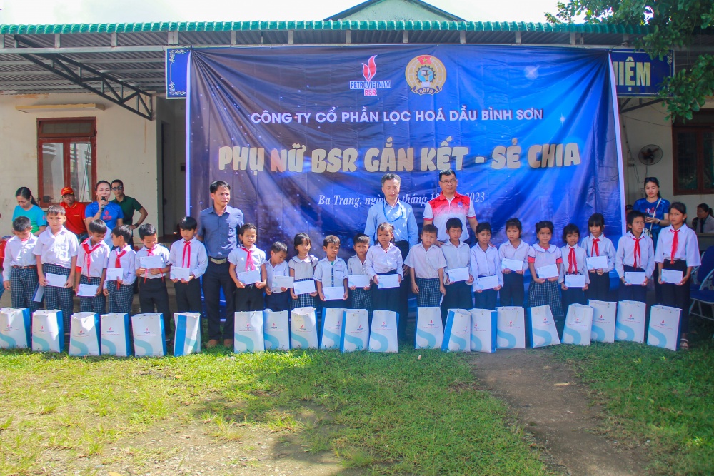 Phụ nữ BSR: Hành trình về nguồn gắn kết - sẻ về  với vùng đất Ba Tơ anh hùng