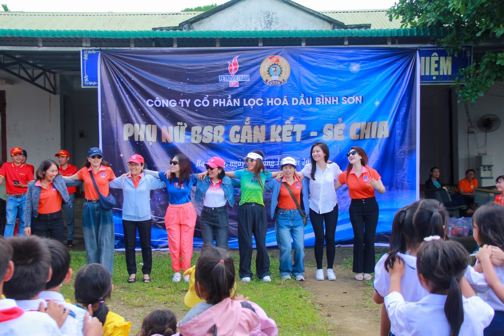 Phụ nữ BSR: Hành trình về nguồn gắn kết - sẻ về  với vùng đất Ba Tơ anh hùng