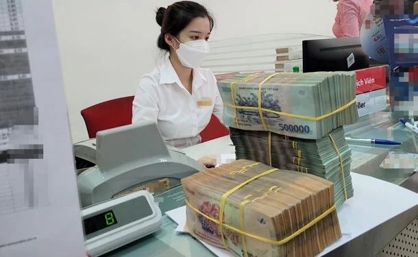 Tin tức kinh tế ngày 24/10: Một số ngân hàng báo lãi “khủng” Tin tức kinh tế ngày 24/10: Một số ngân hàng báo lãi “khủng”