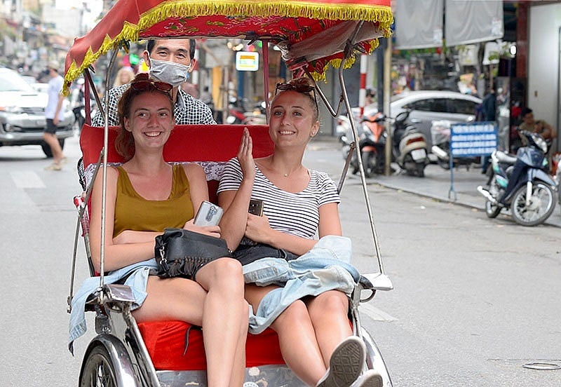 Gỡ bớt áp lực, kiểm soát mức trượt giá của tiền đồng trong biên độ | DIỄN ĐÀN TÀI CHÍNH