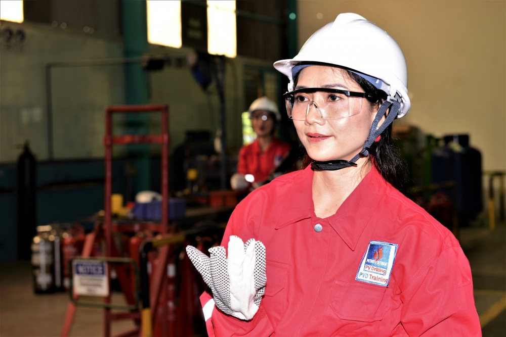 18-NTT2-AB-0001-01: Dịu dàng, tinh tế. 18-NTT2-AB-0001-01: Dịu dàng, tinh tế.