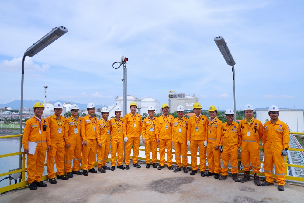 H2. PV GAS tiếp tục khẳng định vai trò là doanh nghiệp tiên phong, dẫn dắt ngành công nghiệp khí Việt Nam theo chiến lược phát triển năng lượng của Chính phủ H2. PV GAS tiếp tục khẳng định vai trò là doanh nghiệp tiên phong, dẫn dắt ngành công nghiệp khí Việt Nam theo chiến lược phát triển năng lượng của Chính phủ