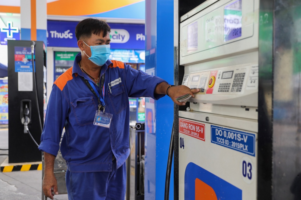 Doanh nghiệp bán lẻ xăng dầu tiếp tục “cầu cứu” Thủ tướng Doanh nghiệp bán lẻ xăng dầu tiếp tục “cầu cứu” Thủ tướng