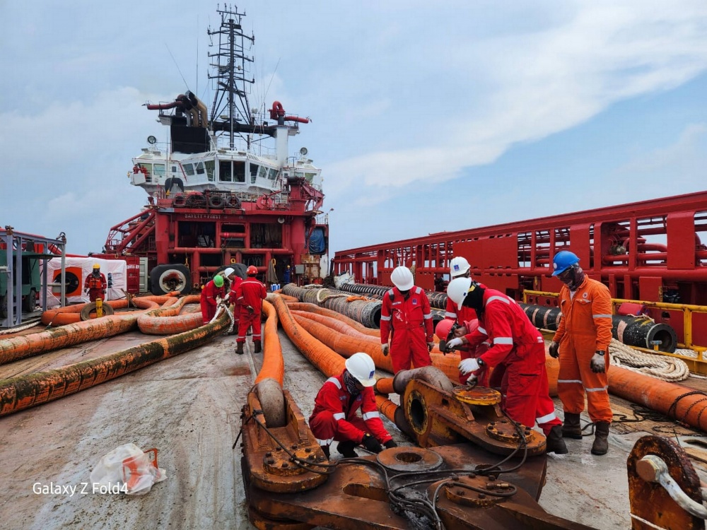 10-LPT-AD-0033: Công tác nối dây buộc tàu. 10-LPT-AD-0033: Công tác nối dây buộc tàu.