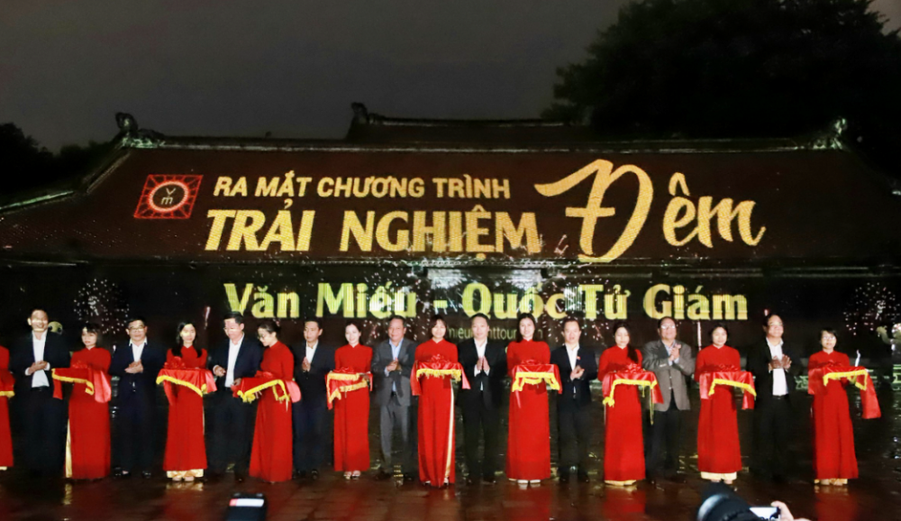 Trải nghiệm tour đêm Văn Miếu - Quốc Tử Giám: “Tinh hoa đạo học” Trải nghiệm tour đêm Văn Miếu - Quốc Tử Giám: “Tinh hoa đạo học”