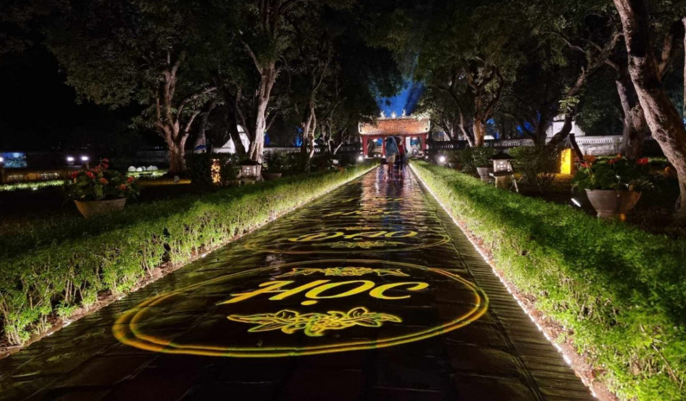 Trải nghiệm tour đêm Văn Miếu - Quốc Tử Giám: “Tinh hoa đạo học” Trải nghiệm tour đêm Văn Miếu - Quốc Tử Giám: “Tinh hoa đạo học”
