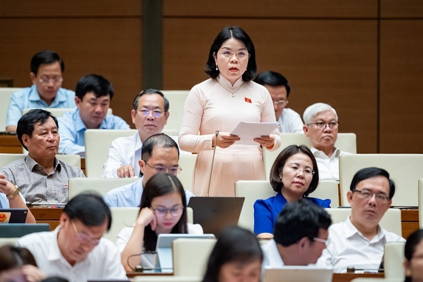 Đại biểu Quốc hội ấn tượng với sự chuyển biến của ngành Dầu khí Đại biểu Quốc hội ấn tượng với sự chuyển biến của ngành Dầu khí