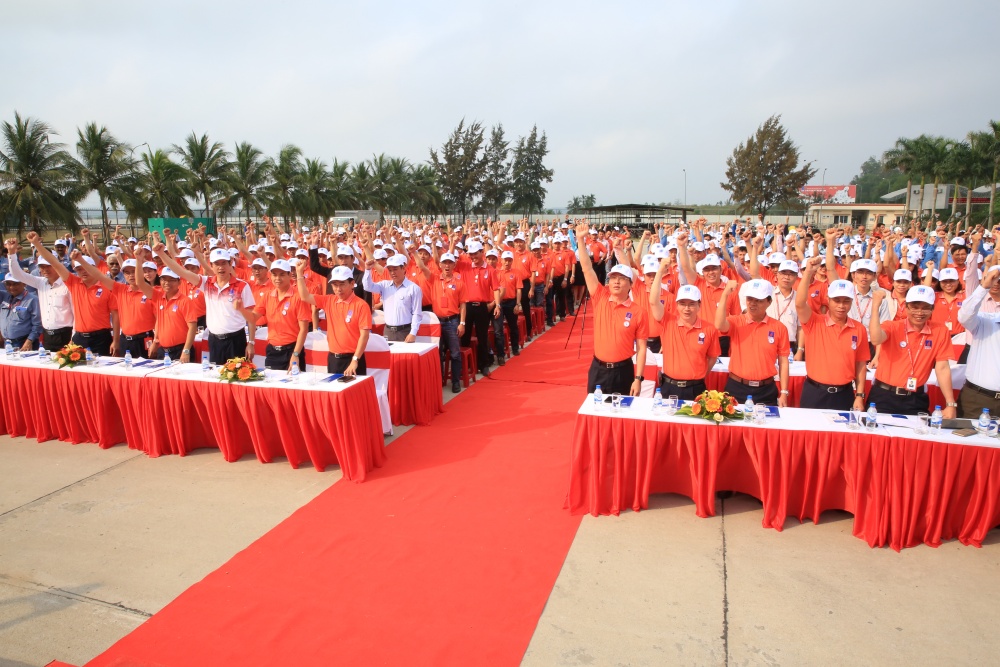 13-NDC-AB-0002-10: Kỳ tích 40 triệu giờ công an toàn là thành quả của sự quyết tâm từ tập thể ban lãnh đạo Công ty, người lao động và nhân sự nhà thầu.