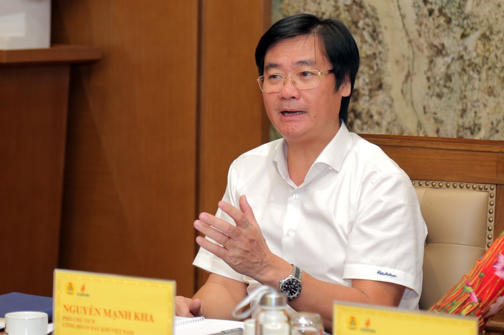 CĐ DKVN tập trung triển khai thực hiện Nghị quyết Đại hội VII CĐ DKVN tập trung triển khai thực hiện Nghị quyết Đại hội VII