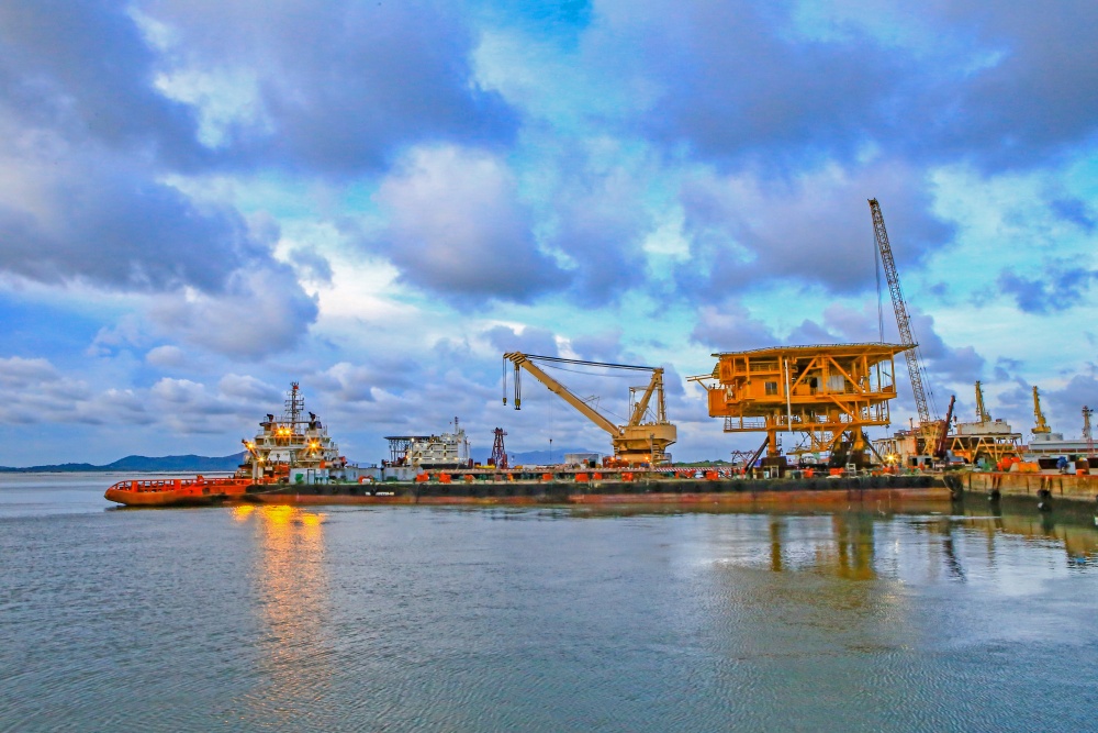 Tác phẩm dự thi "Petrovietnam trong tôi": Các ảnh đơn lần 5 của tác giả Vương Hữu Quốc Thái (Vietsovpetro)
