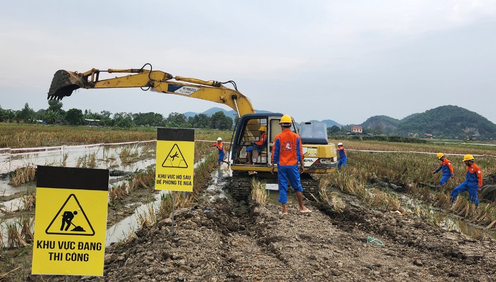Thanh Hóa yêu cầu tham mưu sớm công tác giải phóng mặt bằng Dự án đường dây 500kV mạch 3