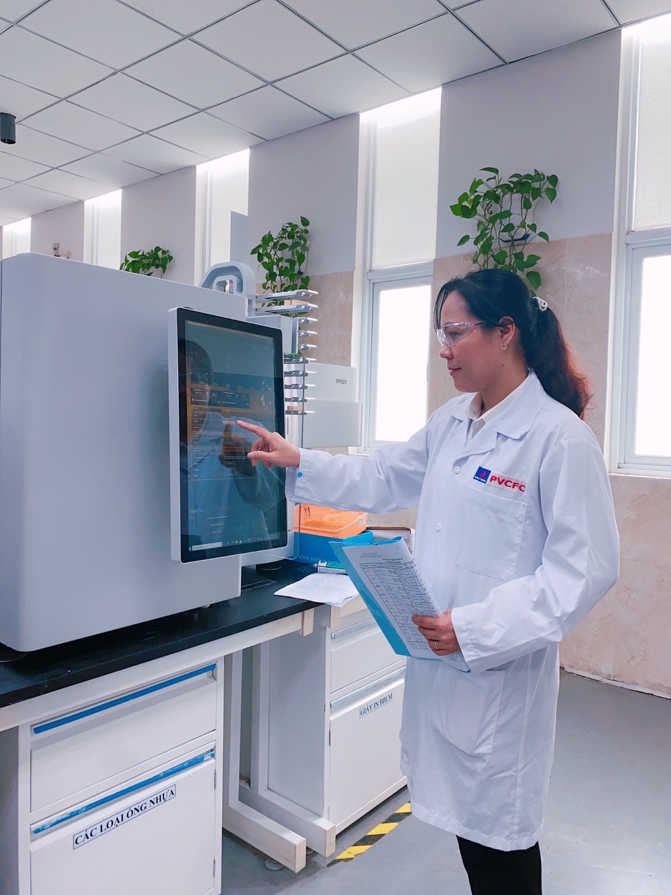 Tác phẩm dự thi "Petrovietnam trong tôi": Các ảnh đơn của tác giả Phạm Thị Chi (PVCFC)