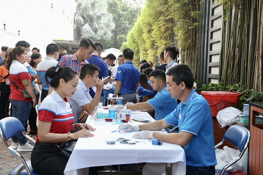 Đoàn Thanh niên Cụm phối hợp hoạt động TP HCM tổ chức hiến máu tình nguyện 