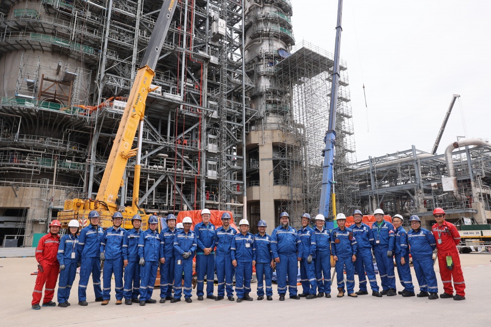 07-NTTM-AB-0001-10: Lãnh đạo kiểm tra và động viên anh chị em. 07-NTTM-AB-0001-10: Lãnh đạo kiểm tra và động viên anh chị em.