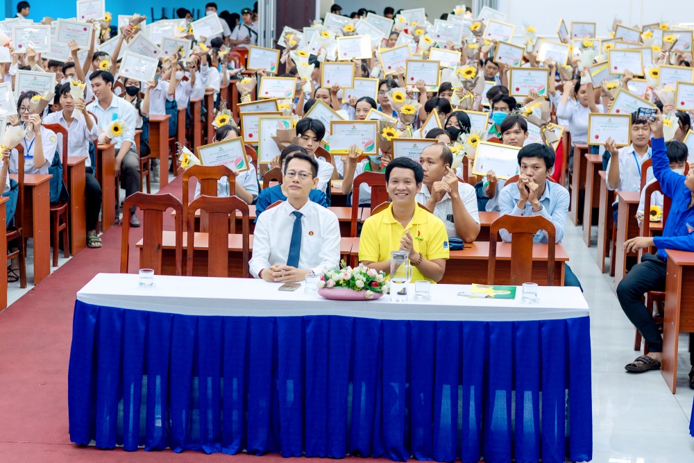 14-NVT-AB-0001-10: Niềm vui trọn vẹn. 14-NVT-AB-0001-10: Niềm vui trọn vẹn.