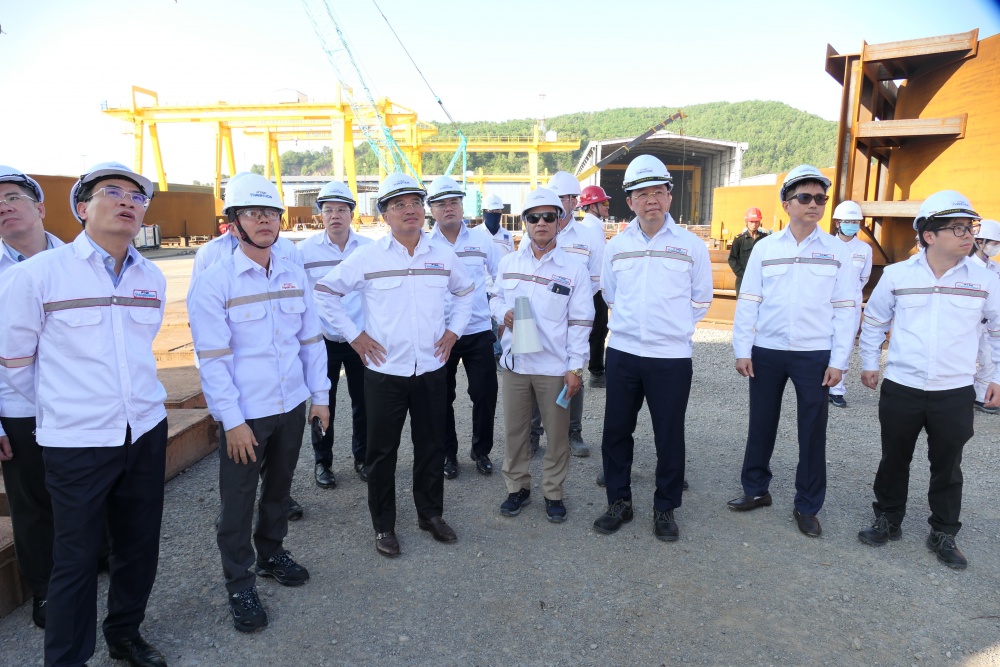 Chủ tịch Petrovietnam Hoàng Quốc Vượng thăm và làm việc tại PTSC Thanh Hóa và Nhiệt điện BOT Nghi Sơn 2 Chủ tịch Petrovietnam Hoàng Quốc Vượng thăm và làm việc tại PTSC Thanh Hóa và Nhiệt điện BOT Nghi Sơn 2