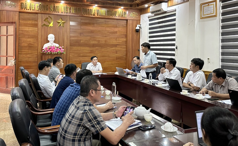 EVNNPT và CPMB cử 3 đoàn công tác làm việc với 22 huyện/thị xã về Dự án đường dây 500kV mạch 3 EVNNPT và CPMB cử 3 đoàn công tác làm việc với 22 huyện/thị xã về Dự án đường dây 500kV mạch 3