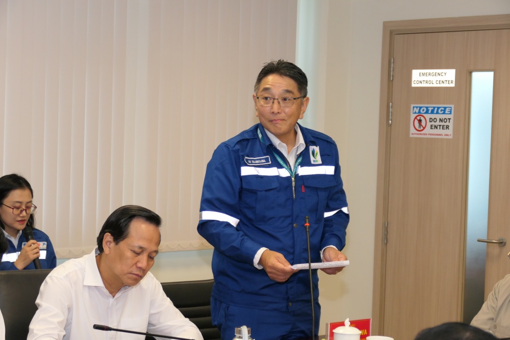 Thủ tướng Chính phủ Phạm Minh Chính thăm và làm việc tại Nhà máy lọc hóa dầu Nghi Sơn Thủ tướng Chính phủ Phạm Minh Chính thăm và làm việc tại Nhà máy lọc hóa dầu Nghi Sơn
