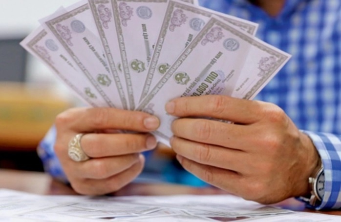 Tin tức kinh tế ngày 12/11: Ngân hàng ồ ạt phát hành trái phiếu Tin tức kinh tế ngày 12/11: Ngân hàng ồ ạt phát hành trái phiếu