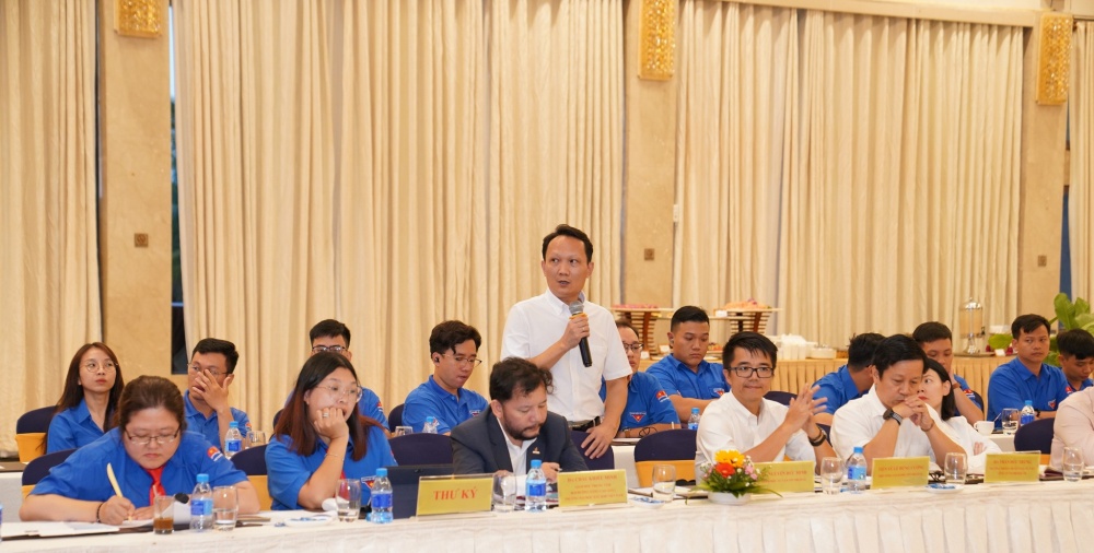 Đoàn Thanh niên tham gia chuyển đổi số và xu hướng chuyển dịch năng lượng của Vietsovpetro