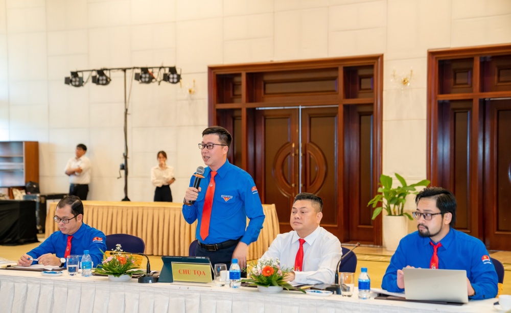 Đoàn Thanh niên tham gia chuyển đổi số và xu hướng chuyển dịch năng lượng của Vietsovpetro