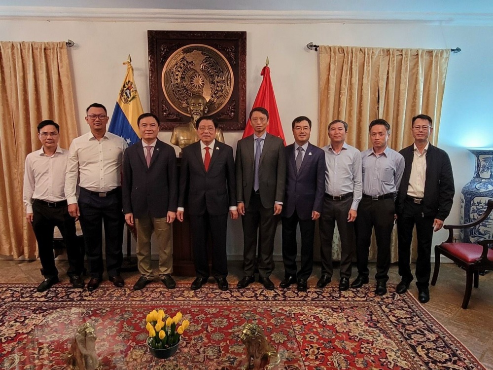 Petrovietnam và PVEP làm việc với các đối tác tại Venezuela Petrovietnam và PVEP làm việc với các đối tác tại Venezuela