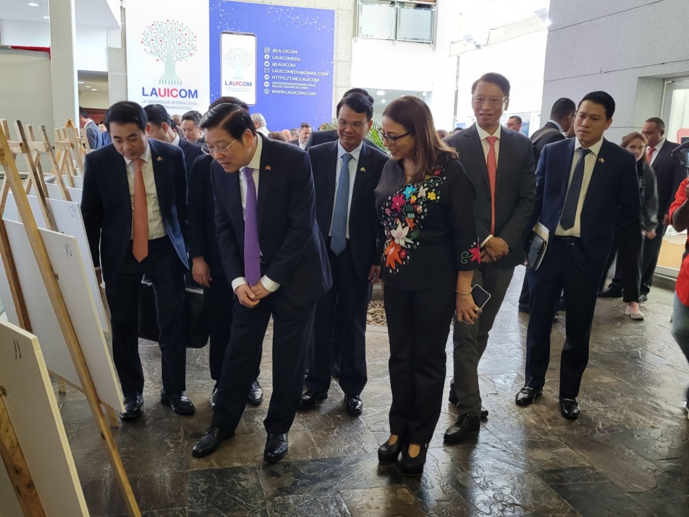 Petrovietnam và PVEP làm việc với các đối tác tại Venezuela Petrovietnam và PVEP làm việc với các đối tác tại Venezuela