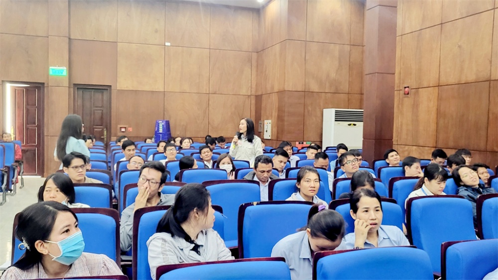 BSR tổ chức Hội thảo “Khả năng tự động viên và Từ nhận thức về văn hóa để trở thành những cam kết trong công việc” BSR tổ chức Hội thảo “Khả năng tự động viên và Từ nhận thức về văn hóa để trở thành những cam kết trong công việc”