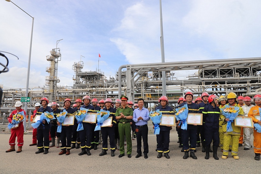 NCSP tổ chức diễn tập phương án phòng cháy chữa cháy và ứng phó sự cố tràn dầu   Hóa chất