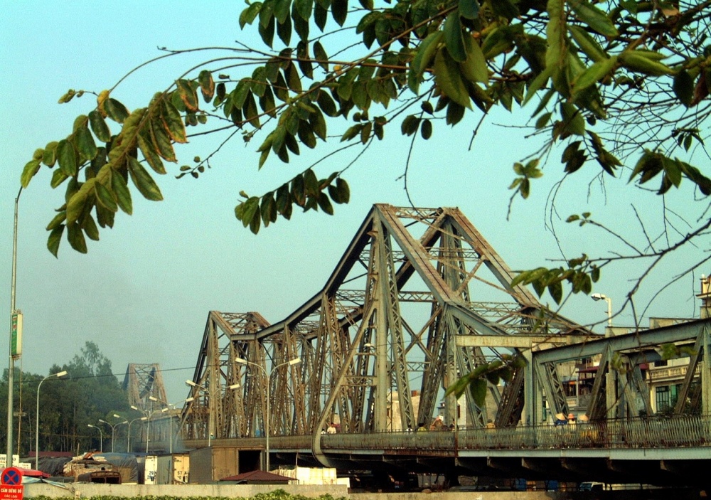 Triển lãm tư liệu “Cầu Long Biên: Hình thành và biến đổi”