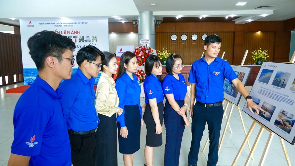 Triển lãm và trao giải cuộc thi ảnh “Petrovietnam trong tôi” khu vực miền Trung