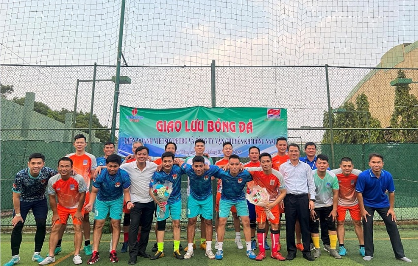 Công đoàn Vietsovpetro và KĐN chia sẻ kinh nghiệm hoạt động mạng lưới An toàn vệ sinh viên