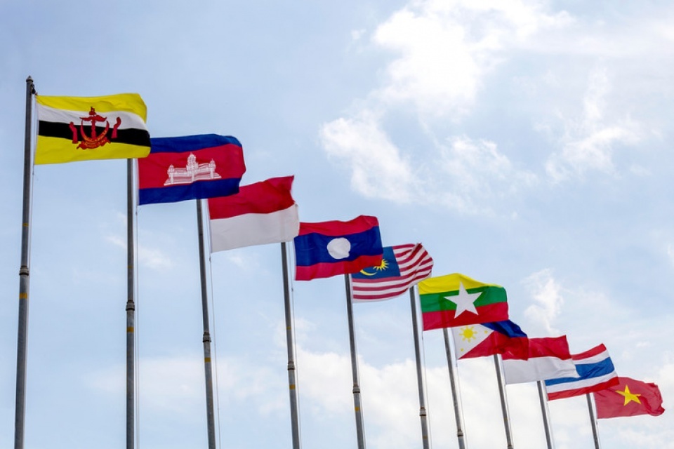 Vì sao tăng trưởng kinh tế của ASEAN trong năm 2024 còn "mờ mịt"? | Quốc tế