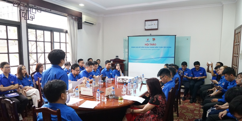 Chuyển biến mạnh mẽ về công tác đoàn và phong trào thanh niên Chuyển biến mạnh mẽ về công tác đoàn và phong trào thanh niên