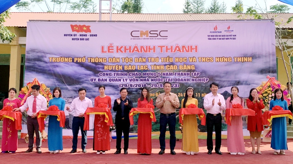H1. Lễ cắt băng khánh thành công trình trường Phổ thông dân tộc bán trú Tiểu học và Trung học cơ sở Hưng Thịnh do PV GAS tài trợ H1. Lễ cắt băng khánh thành công trình trường Phổ thông dân tộc bán trú Tiểu học và Trung học cơ sở Hưng Thịnh do PV GAS tài trợ