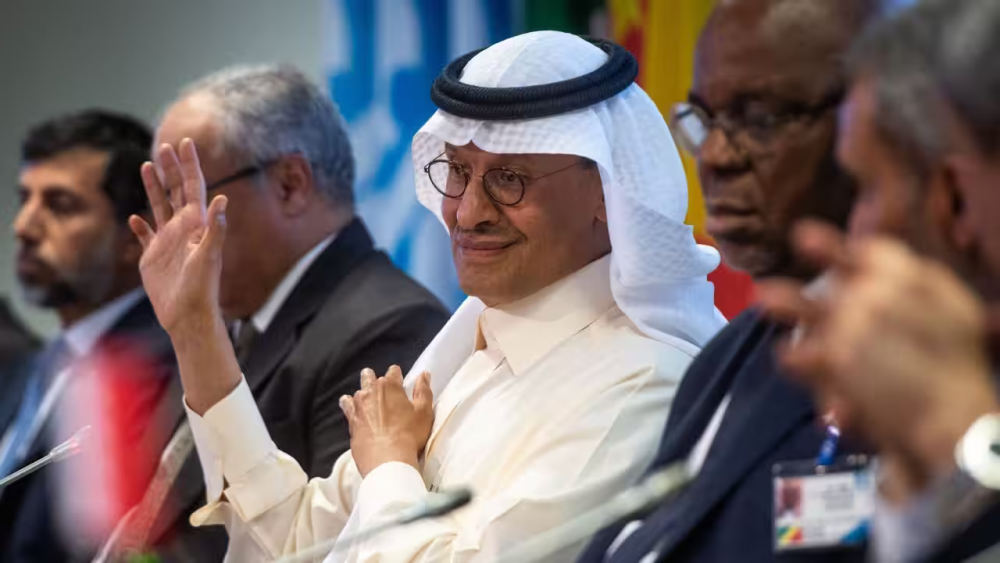 OPEC + cân nhắc cắt giảm sản lượng dầu thêm 1 triệu thùng/ngày OPEC + cân nhắc cắt giảm sản lượng dầu thêm 1 triệu thùng/ngày