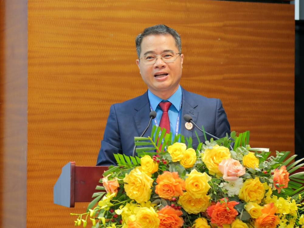 Công đoàn Vietsovpetro: Nâng cao chất lượng đội ngũ cán bộ công đoàn là cốt lõi để tổ chức công đoàn lớn mạnh Công đoàn Vietsovpetro: Nâng cao chất lượng đội ngũ cán bộ công đoàn là cốt lõi để tổ chức công đoàn lớn mạnh