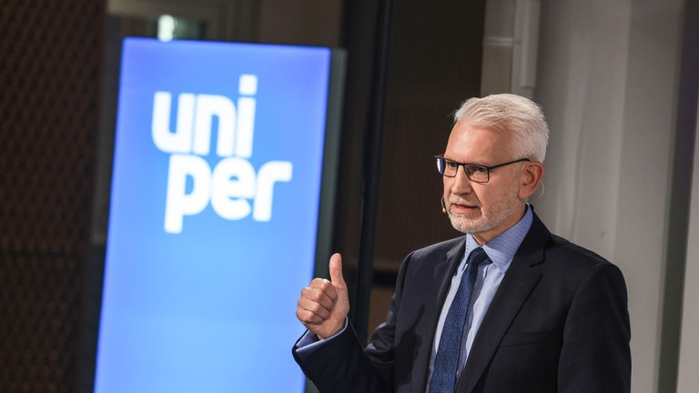 CEO Uniper: Châu Âu cần nhiều LNG hơn để giảm bớt căng thẳng trên thị trường CEO Uniper: Châu Âu cần nhiều LNG hơn để giảm bớt căng thẳng trên thị trường