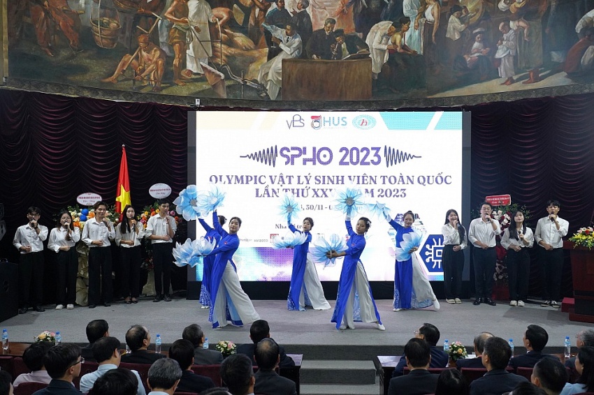 Sinh viên PVU đạt thành tích cao tại Cuộc thi Olympic Vật lý sinh viên toàn quốc lần thứ 25 năm 2023