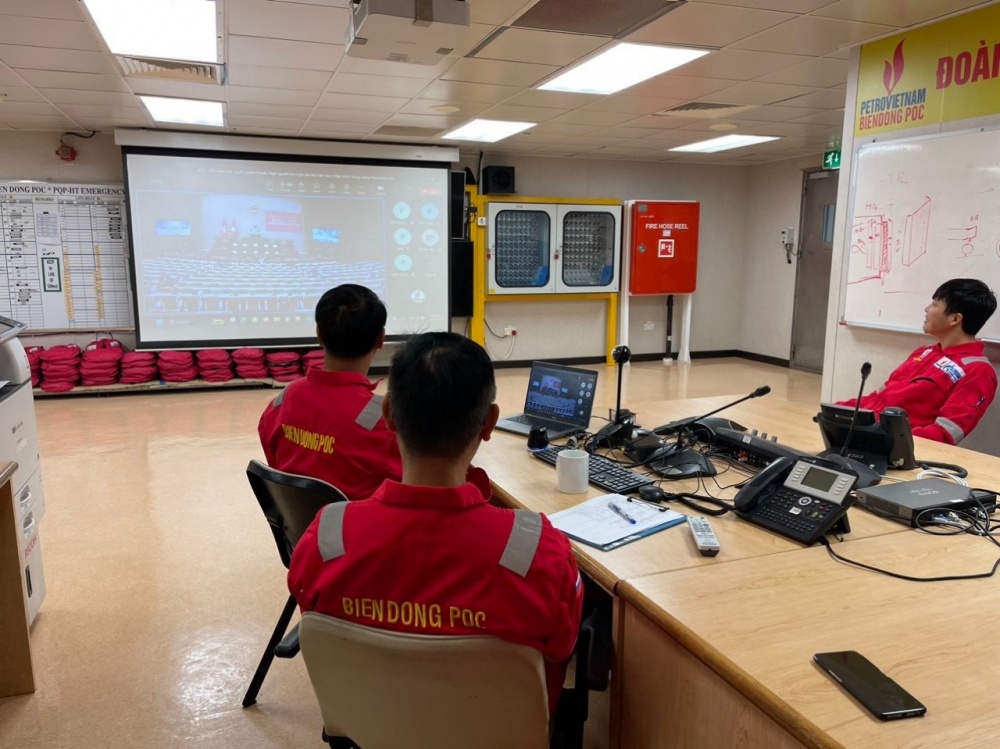 Hơn 11 nghìn Đảng viên Đảng bộ Tập đoàn Dầu khí Quốc gia Việt Nam tham gia học tập quán triệt Nghị quyết Trung ương 8 khoá XIII