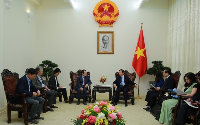 Thúc đẩy các dự án mới trong lĩnh vực dầu khí, năng lượng Thúc đẩy các dự án mới trong lĩnh vực dầu khí, năng lượng