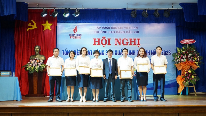 PV College tổng kết năm 2023: Cải tiến chương trình đào tạo phù hợp xu thế chuyển dịch năng lượng