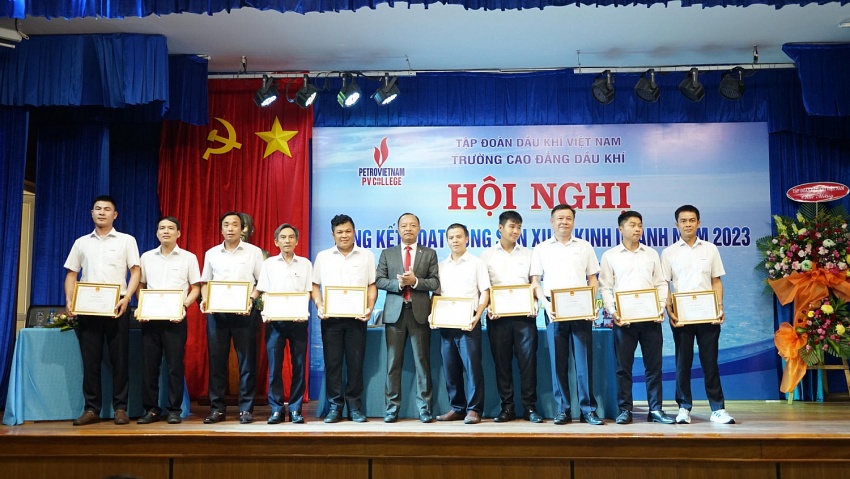 PV College tổng kết năm 2023: Cải tiến chương trình đào tạo phù hợp xu thế chuyển dịch năng lượng